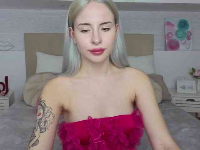 Bella-crazyy webcam