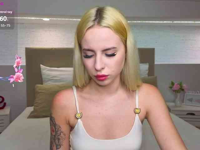 Bella-crazyy webcam