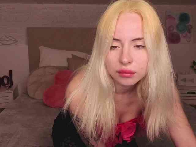 Bella-crazyy webcam