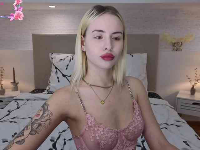 Bella-crazyy webcam