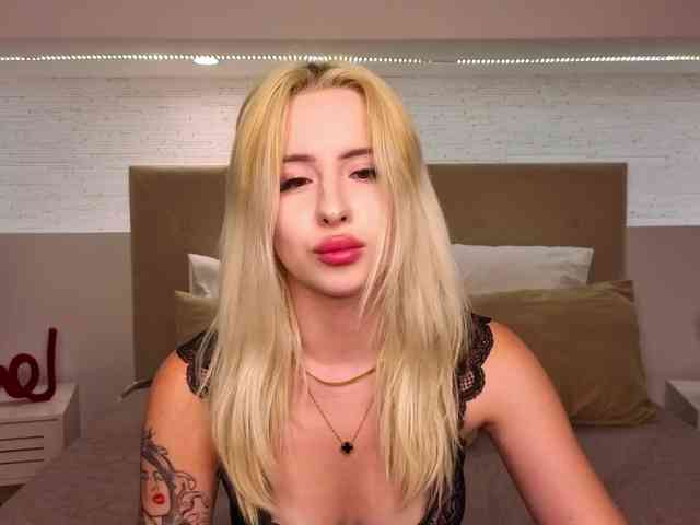 Bella-crazyy Sex Cam Show