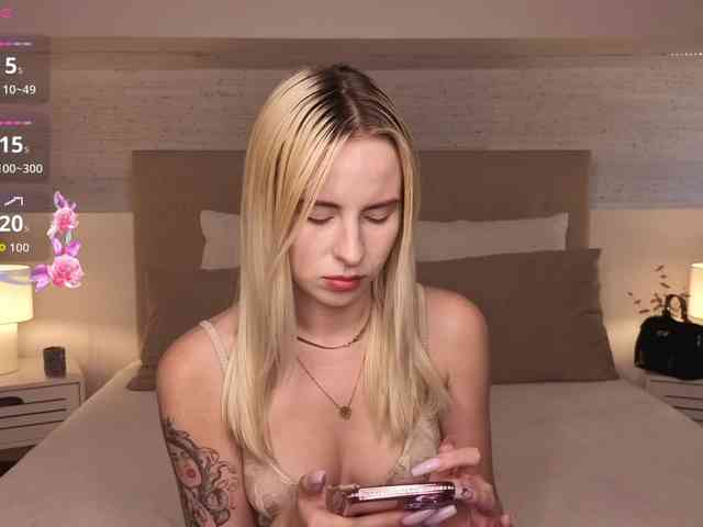 Bella-crazyy webcam