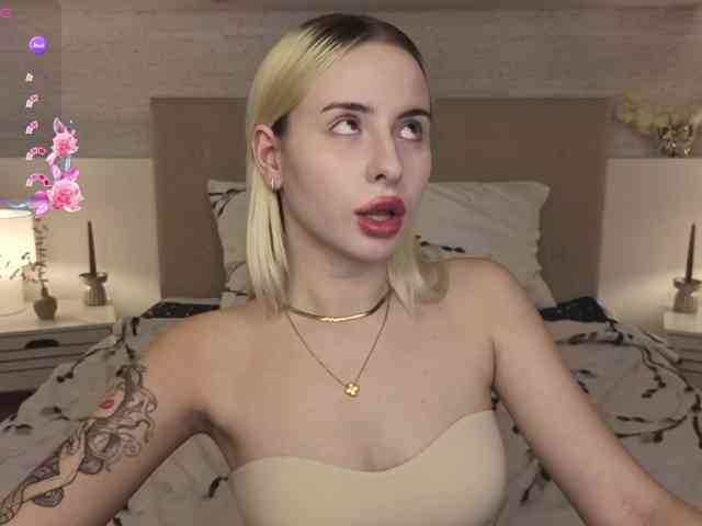 Bella-crazyy webcam
