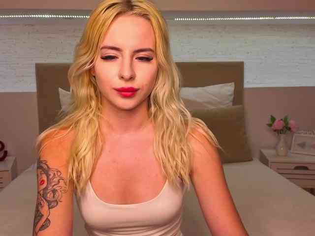 Bella-crazyy webcam