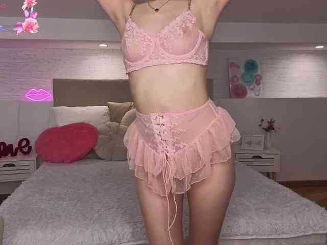 Bella-crazyy webcam