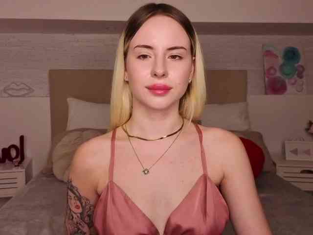 Bella-crazyy webcam