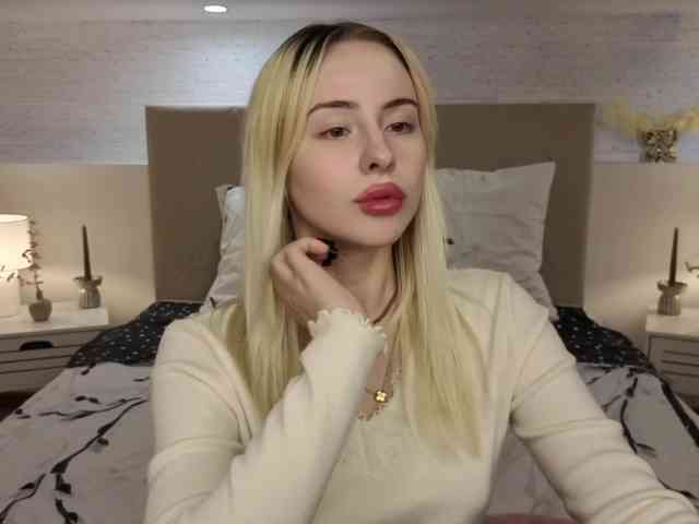 Bella-crazyy webcam
