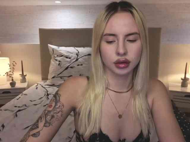 bella-crazyy's live room
