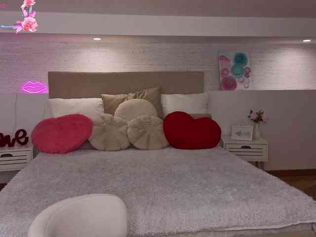 Bella-crazyy webcam