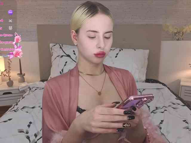Bella-crazyy webcam