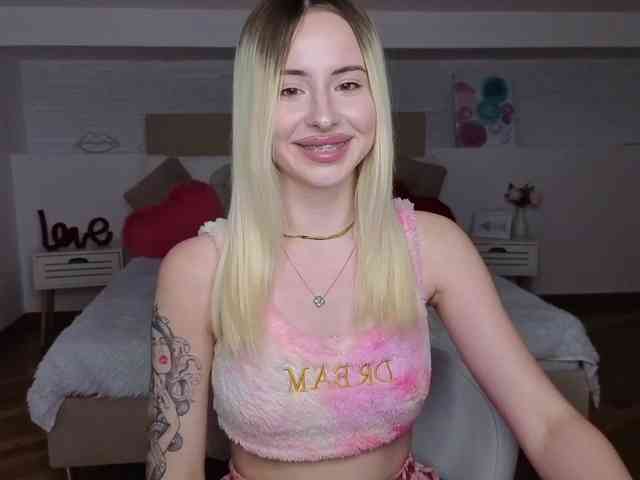 Bella-crazyy webcam
