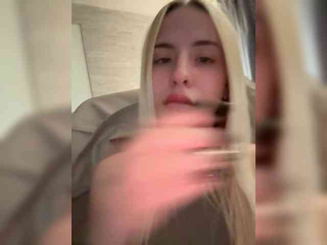 Bella-crazyy