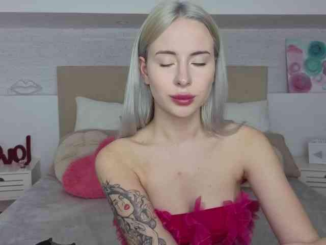 Bella-crazyy webcam