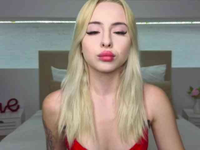 Bella-crazyy webcam