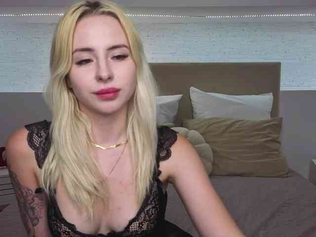 Bella-crazyy webcam