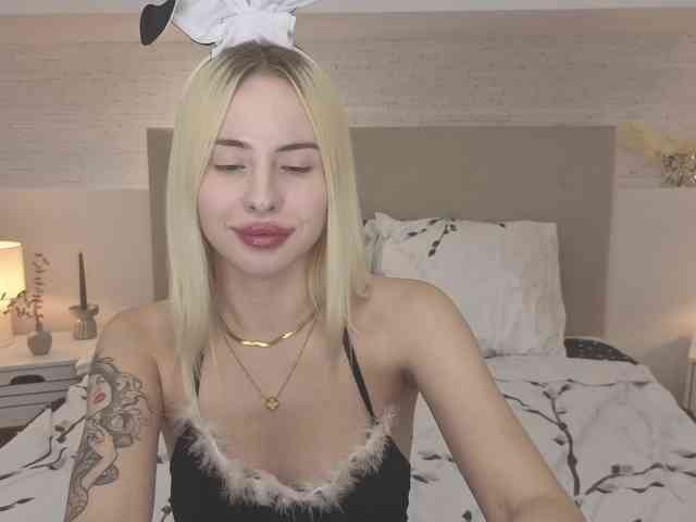 Bella-crazyy webcam