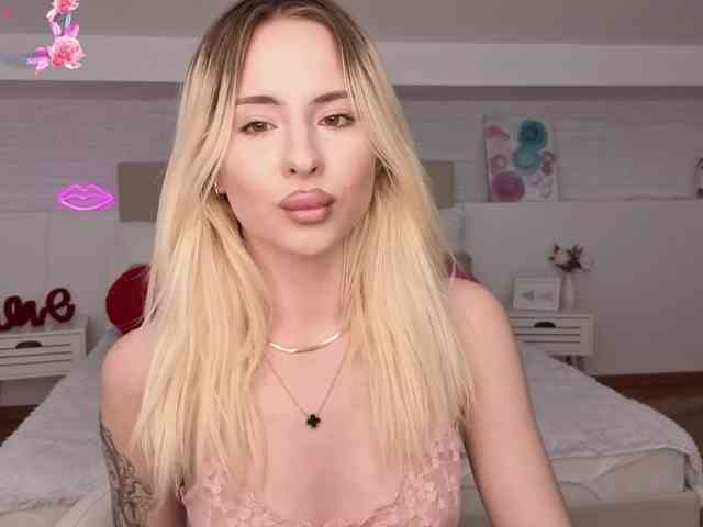 Bella-crazyy webcam