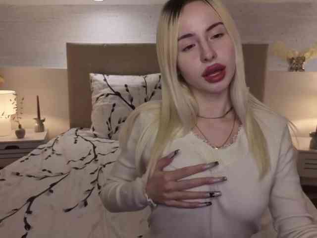 Bella-crazyy