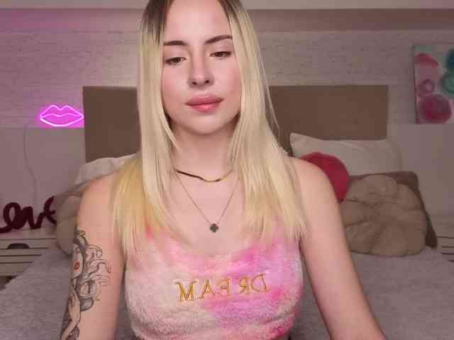 Bella-crazyy webcam