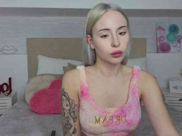 bella-crazyy's live room