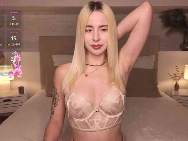 Bella-crazyy webcam