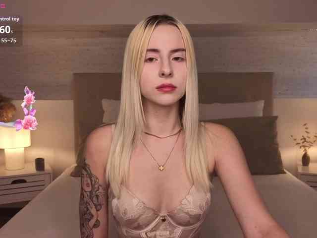 Bella-crazyy webcam