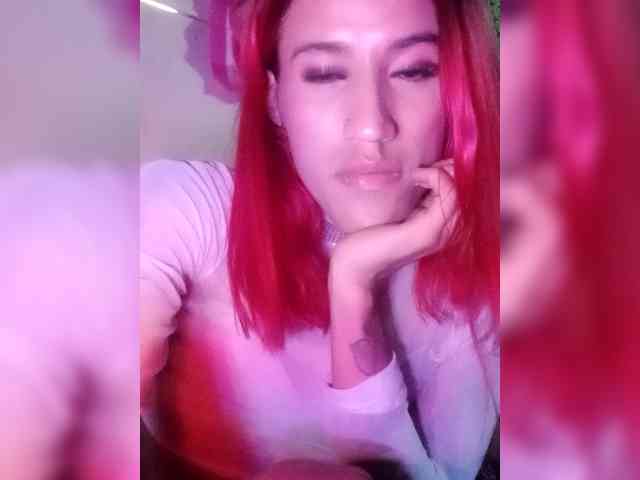 yiyi666 Live Webcam on BongaCams
