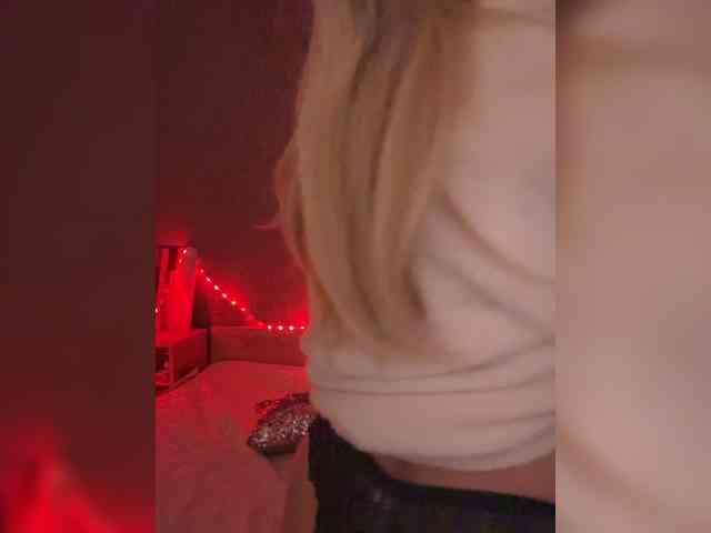 SweetyLikeBaby webcam