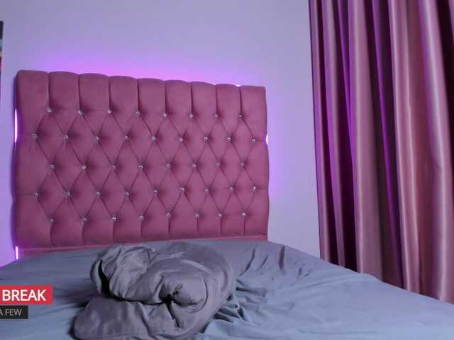 Sisilv live cam on BongaCams