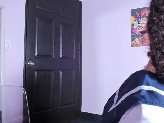 Sisilv live cam on BongaCams