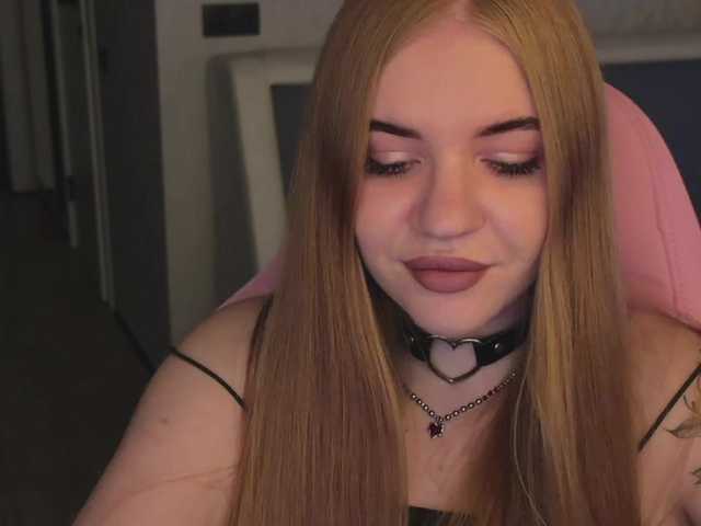 Aliceberry live webcam show