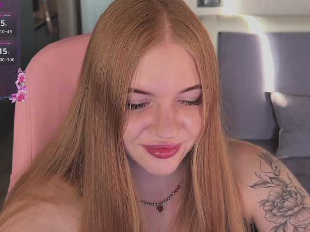 Aliceberry live webcam show