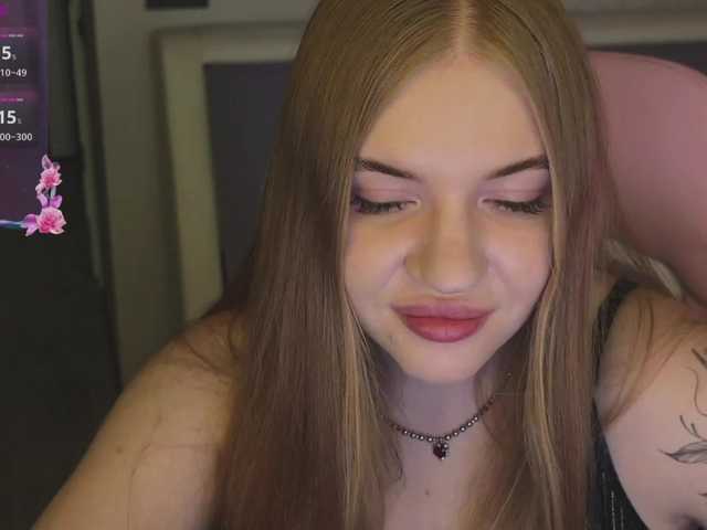 Aliceberry live webcam show