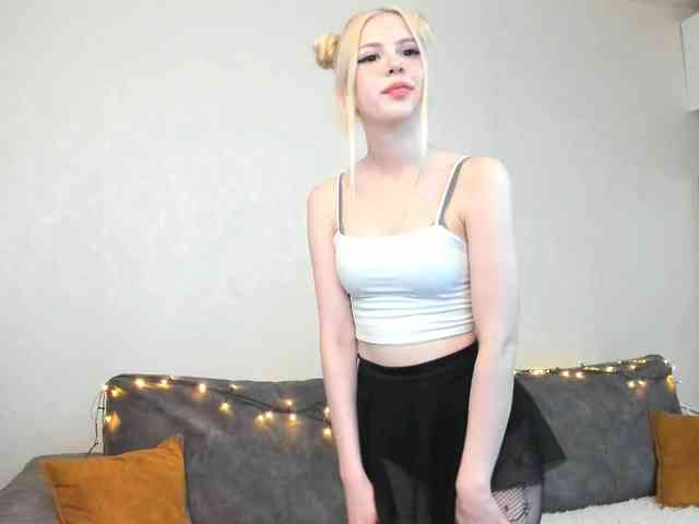 monica_mauer webcam