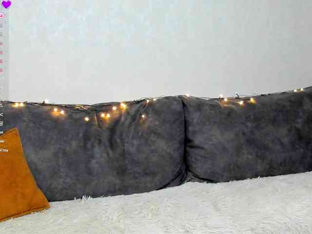 monica_mauer webcam