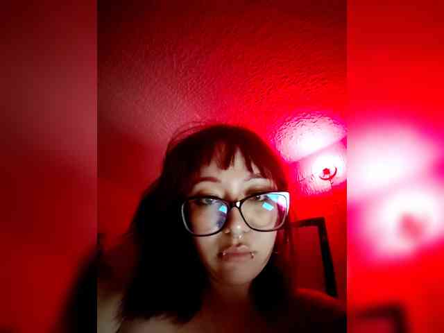 Olivia-Montreal2 webcam
