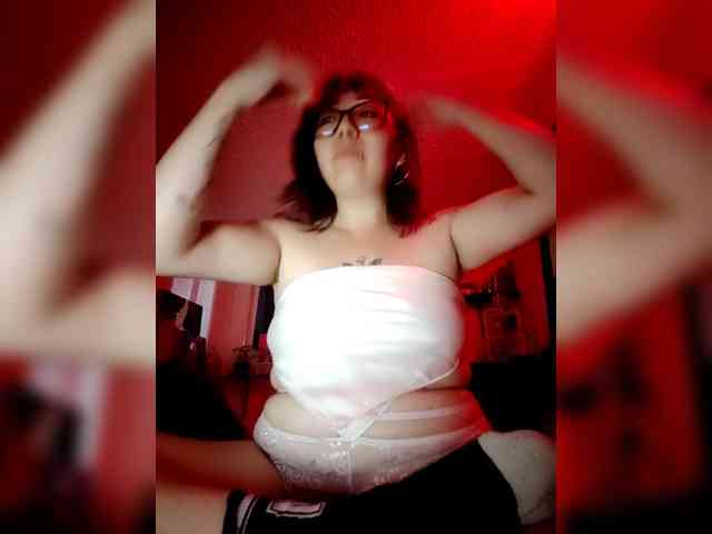 Olivia-Montreal2 webcam