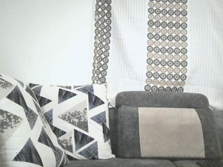 cutemona's Live Webcam
