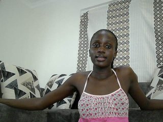 cutemona's Live Webcam