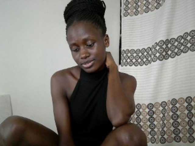 cutemona live cam on BongaCams