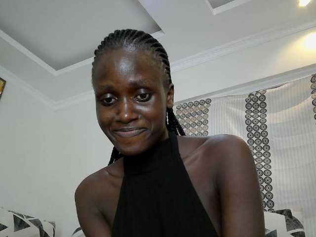 cutemona live cam on BongaCams