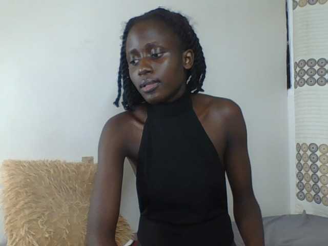 cutemona live cam on BongaCams