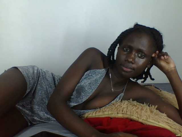 cutemona webcam