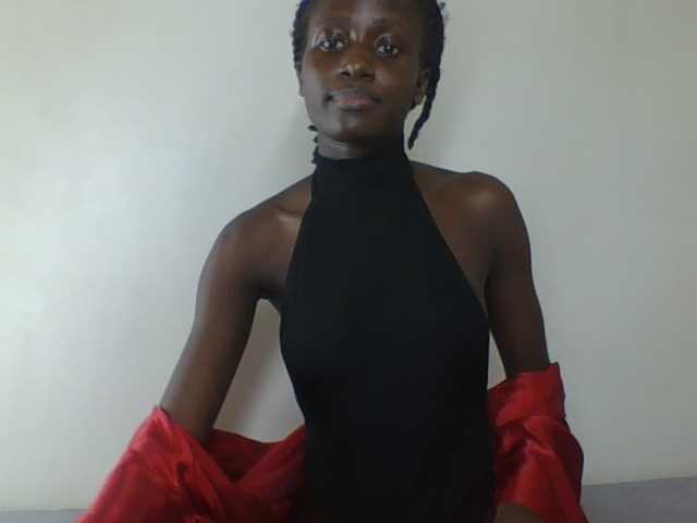 cutemona live cam on BongaCams