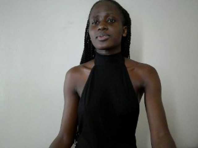 cutemona live cam on BongaCams