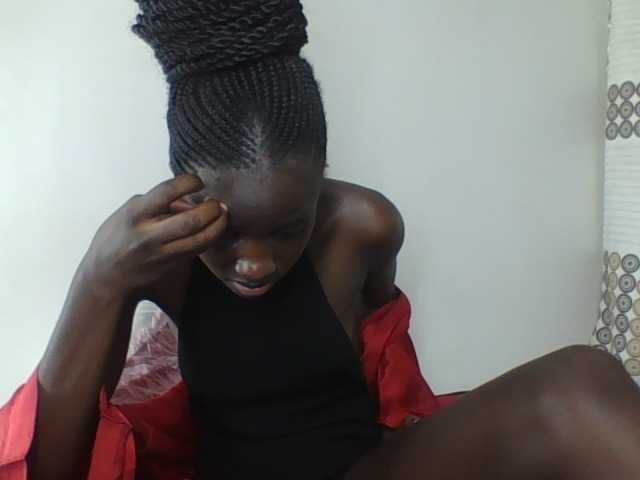 cutemona live cam on BongaCams