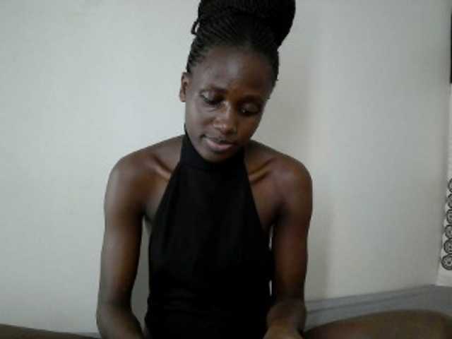 cutemona live cam on BongaCams