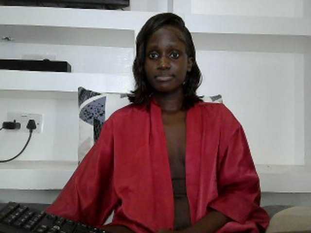 cutemona live cam on BongaCams