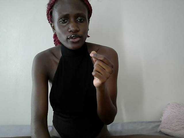 cutemona live cam on BongaCams