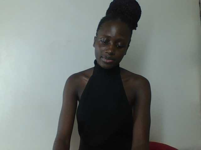 cutemona live cam on BongaCams